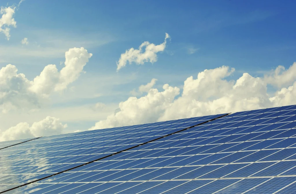 Solar Panels Work with Your Electric Bill